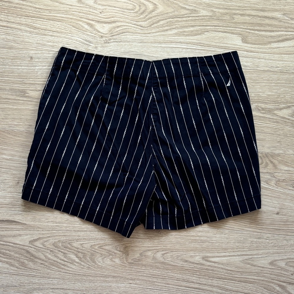 Náutica Navy Pinstripe Shorts